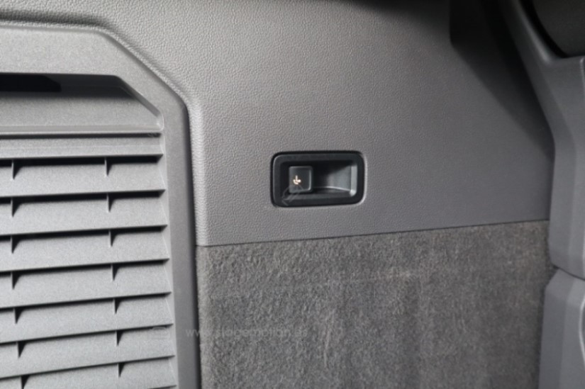 Interruptor para enganche de remolque giratorio (barra de remolque) para VW ID-Buzz EB, T7 ST