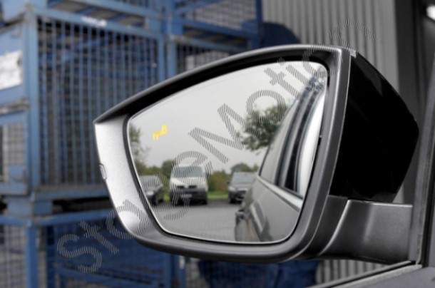 Asistente de cambio de carril, sensor de punto ciego incluido asistente de estacionamiento para Skoda Kodiaq NS7