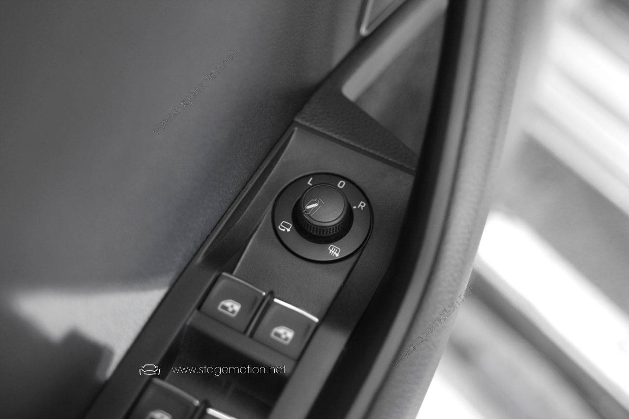 Kit de retrovisores exteriores plegables para Skoda Octavia 5E