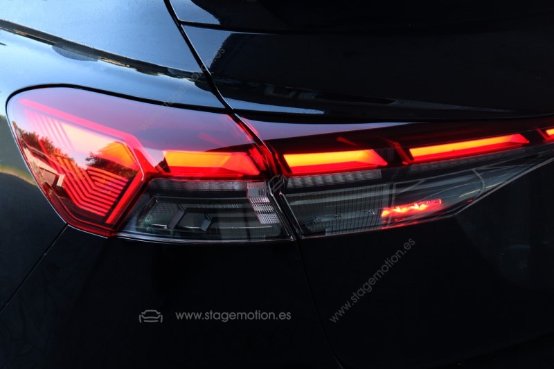 Kit luces traseras LED con luz intermitente dinámica para Audi Q4 F4