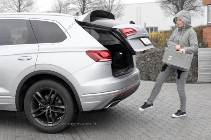 Kit de apertura del portón trasero controlado por sensor para VW Touareg CR