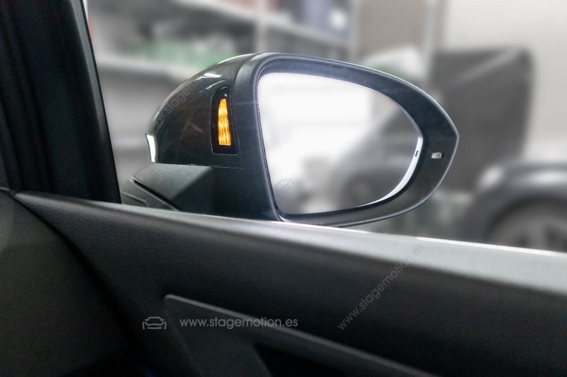Asistente de cambio de carril incluido asistente de tráfico trasero para VW Golf 8 CD, CG