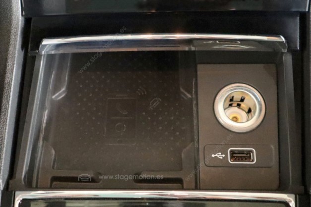 Kit phone box para Skoda Karoq NU7